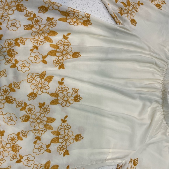 Colette Collection women’s blouse - Picture 9 of 10